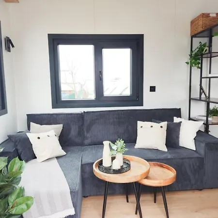 Tinyhaus Am Thuemmlitzsee * Grimma
